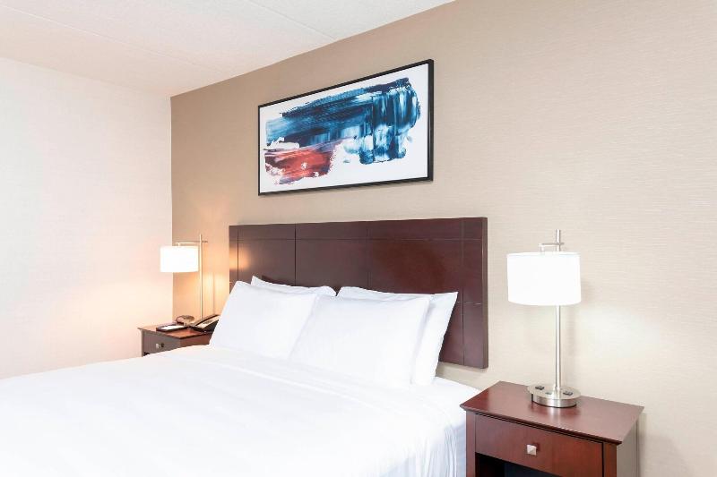 Номер Стандартный Кровать Куин, Delta Hotels By Marriott Kalamazoo Conference Center