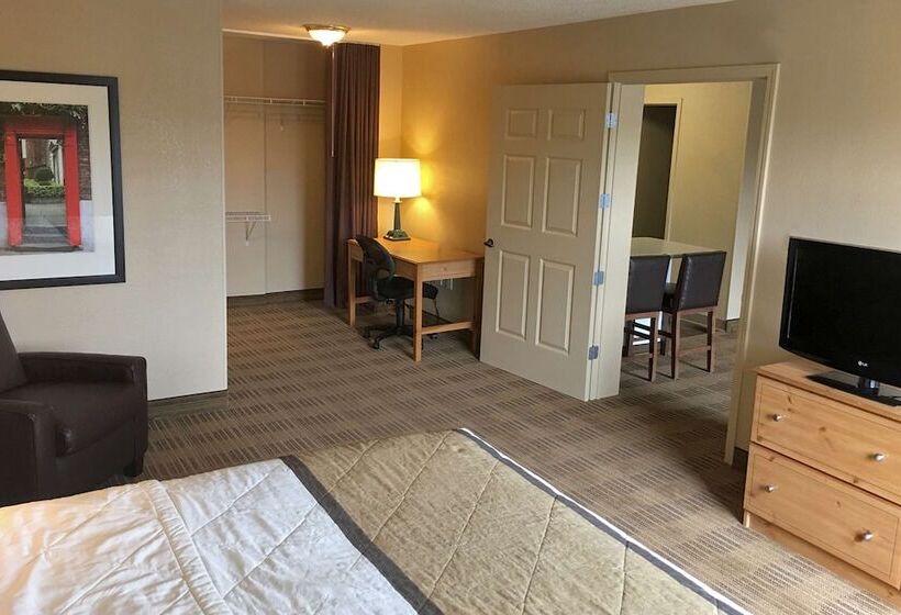سوییت, Extended Stay America Suites  Kansas City  Overland Park  Nall Ave