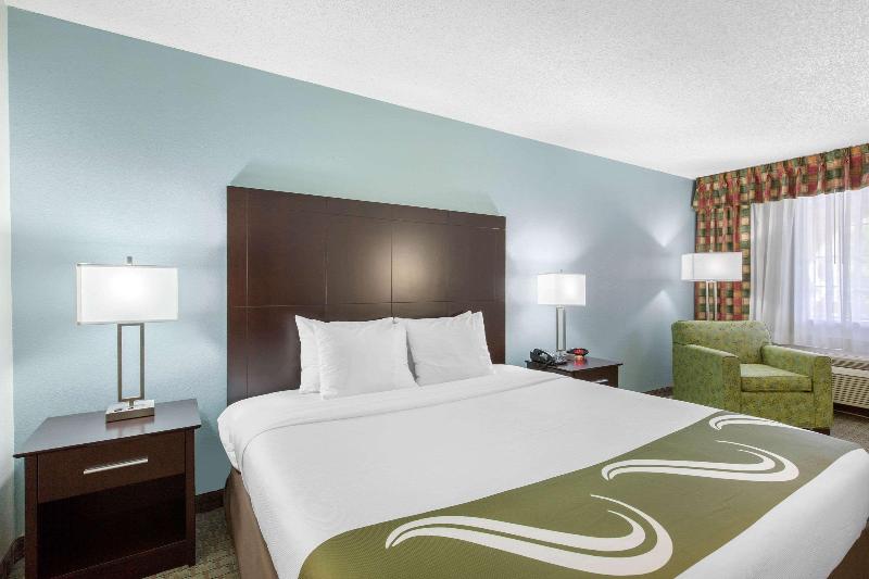 חדר סטנדרט עם מיטת קינג, Quality Inn Clute Freeport