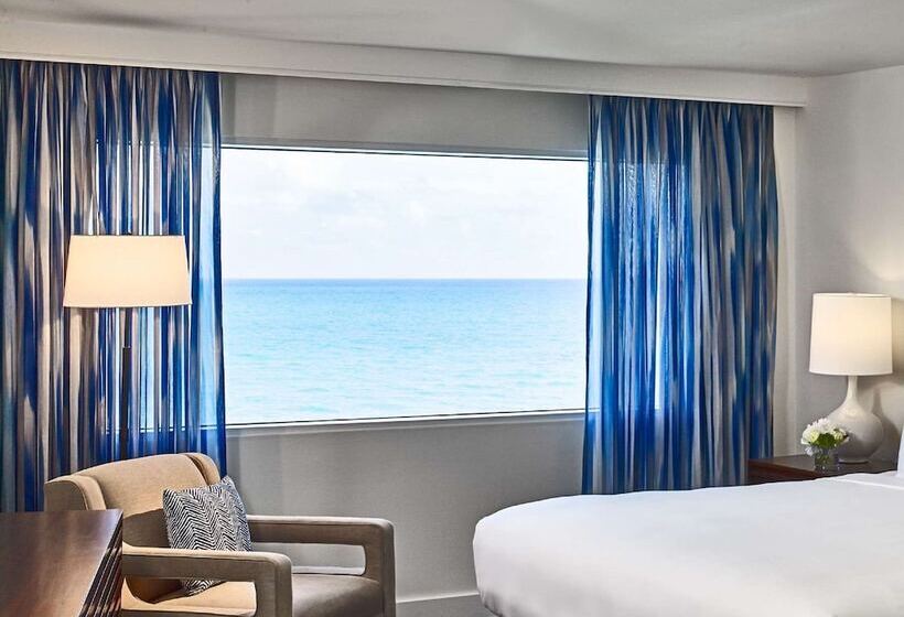 オーシャンビューデラックスルーム, Sonesta Fort Lauderdale Beach