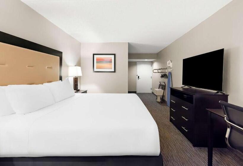 Номер Стандарт Кровать Кинг Адаптированный для Инвалидов, The Plaza On The Pike Hotel Atlantic City West By Oyo
