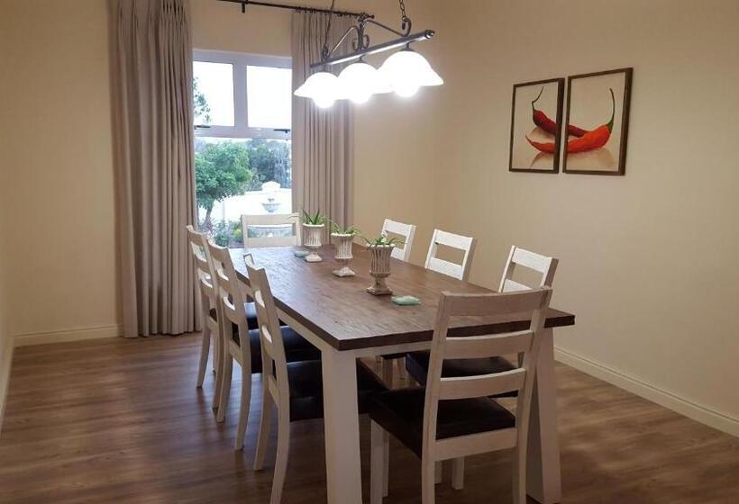 خانه 3 خوابه, Petit & Grande Plaisir Luxury Self Catering
