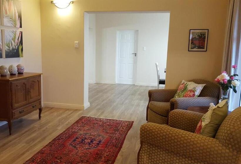 خانه 3 خوابه, Petit & Grande Plaisir Luxury Self Catering