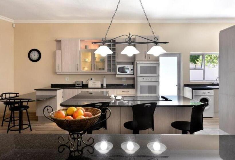 خانه 3 خوابه, Petit & Grande Plaisir Luxury Self Catering
