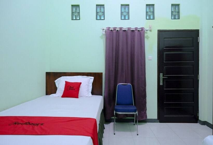اتاق استاندارد, Reddoorz Near Universitas Cokroaminoto Palopo