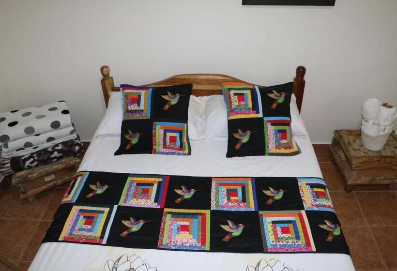 اتاق لوکس, Candileja Hostel