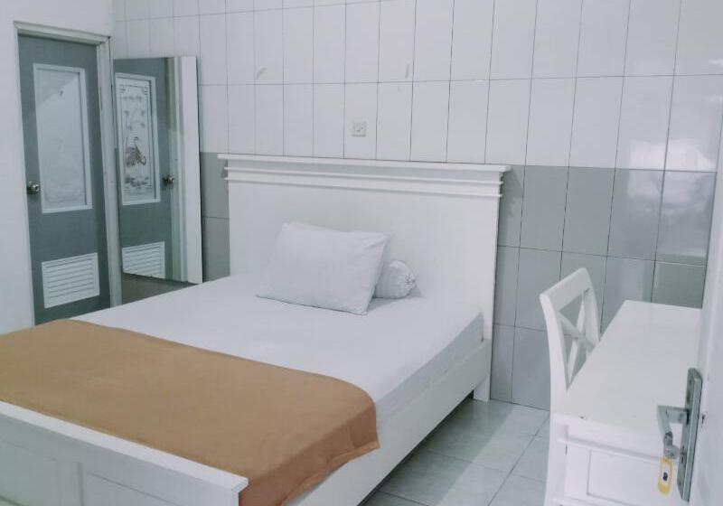 اتاق استاندارد یک نفره, Ratu Guesthouse
