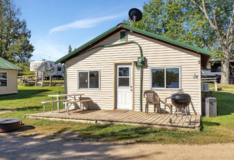 Дом 2 Спальни, Blue Moon Resort & Motel