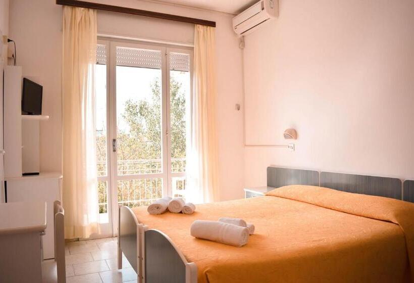 Quarto Estandar com Sacada, Zeus