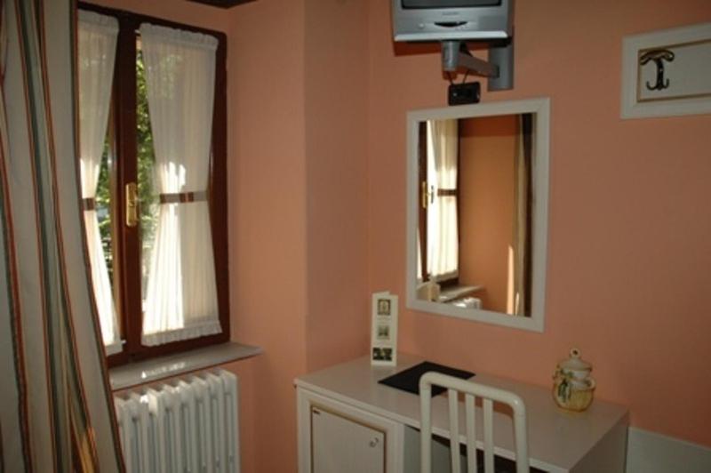 标准单人间, Albergo Montenerone