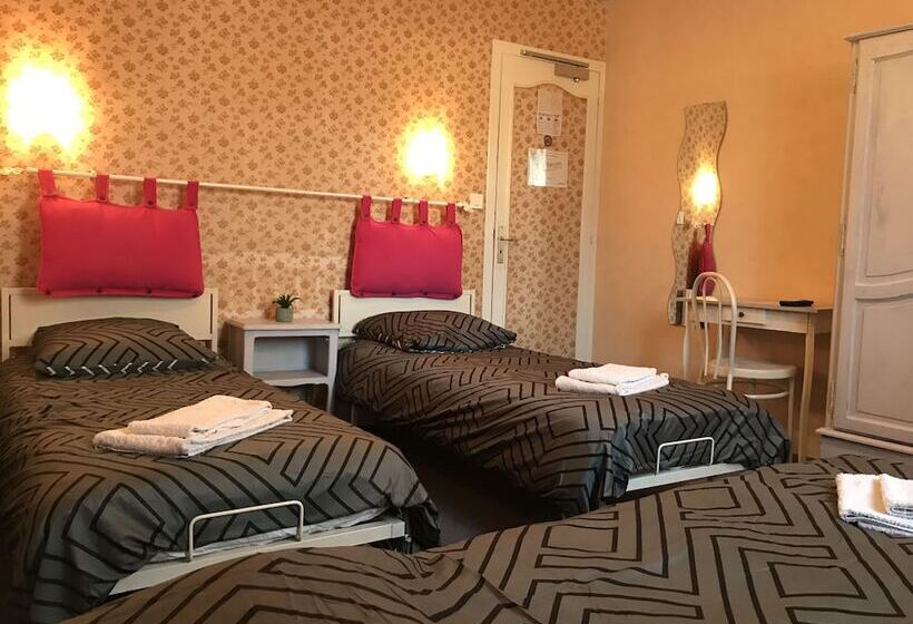 Номер Стандарт Совместная Ванная, Hôtel Du Grand Chêne