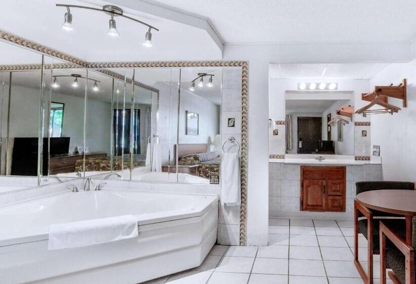Номер Стандарт, Knights Inn Pittston