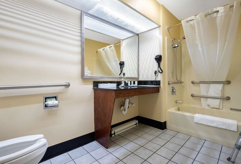 Номер Стандарт 2 Двуспальные Кровати, Quality Inn Cheraw