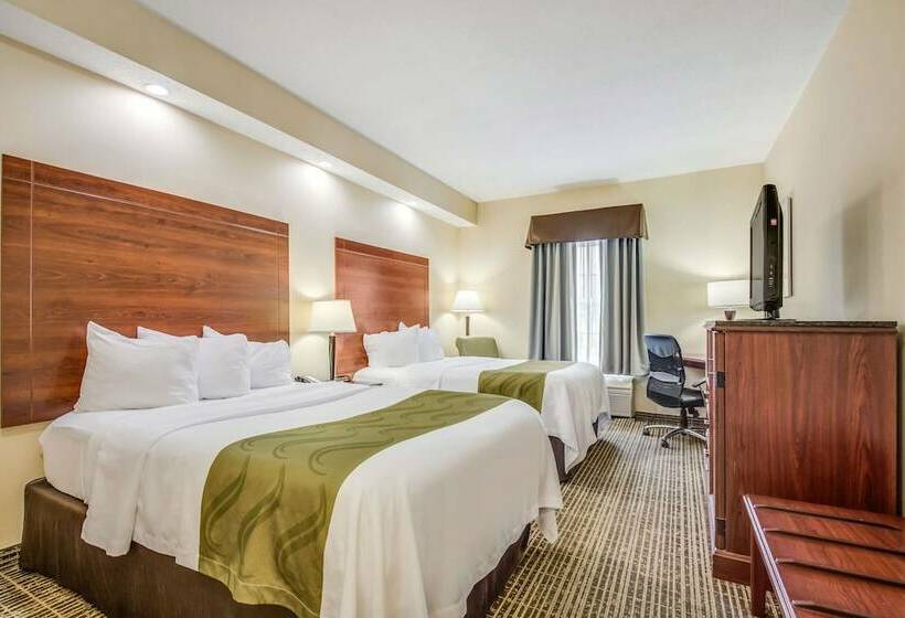 ２ダブルベッドのスタンダードルーム, Quality Inn Oak Ridge