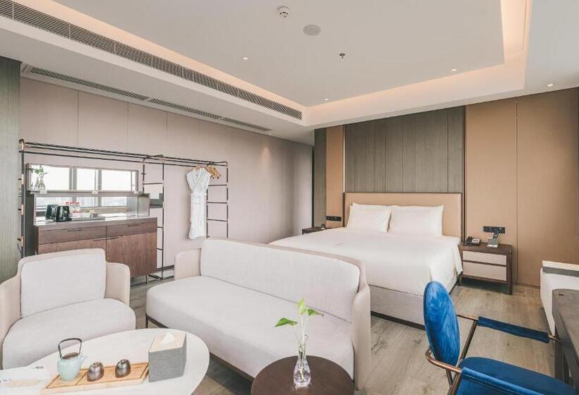 سوئیت با چشم‌انداز, Atour Hotel Shenzhen Luohu Shuibei Ibc