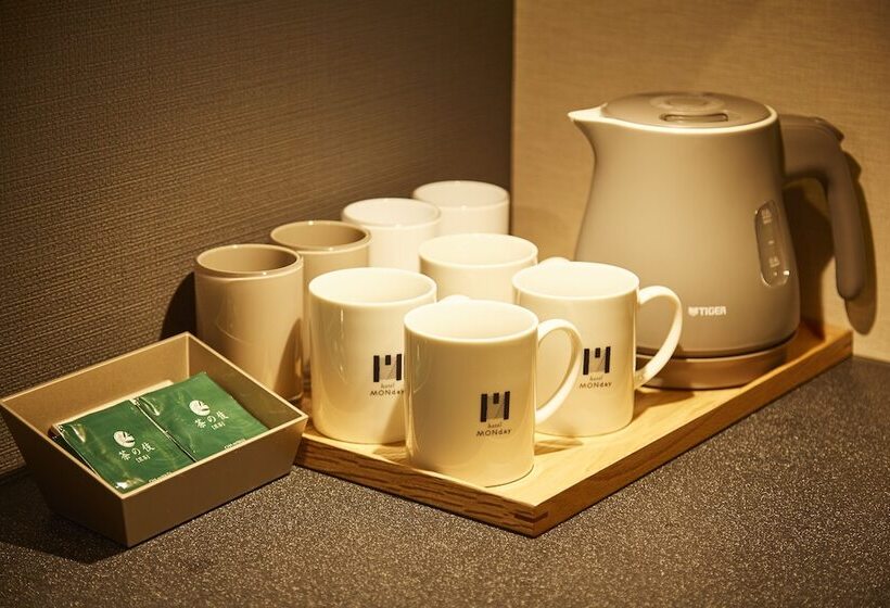 Номер Deluxe, Monday Kyoto Karasumanijo