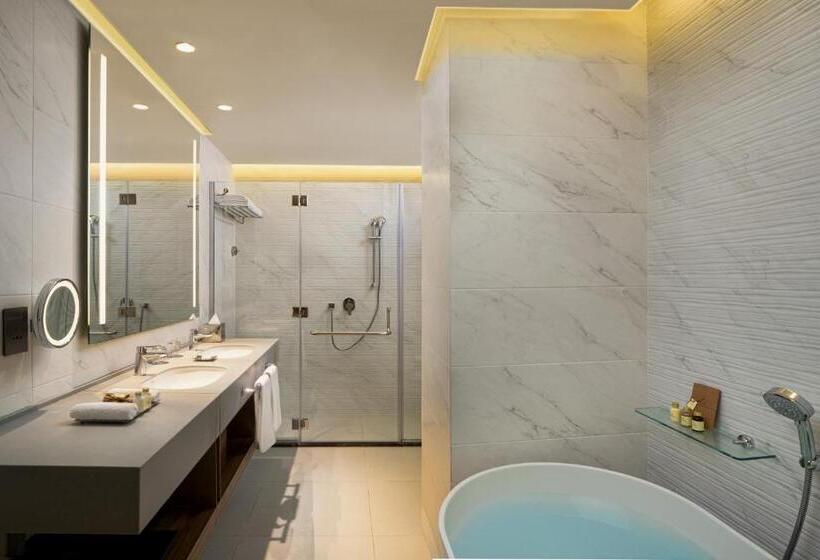 سوییت لوکس, Millennium Place Barsha Heights Hotel