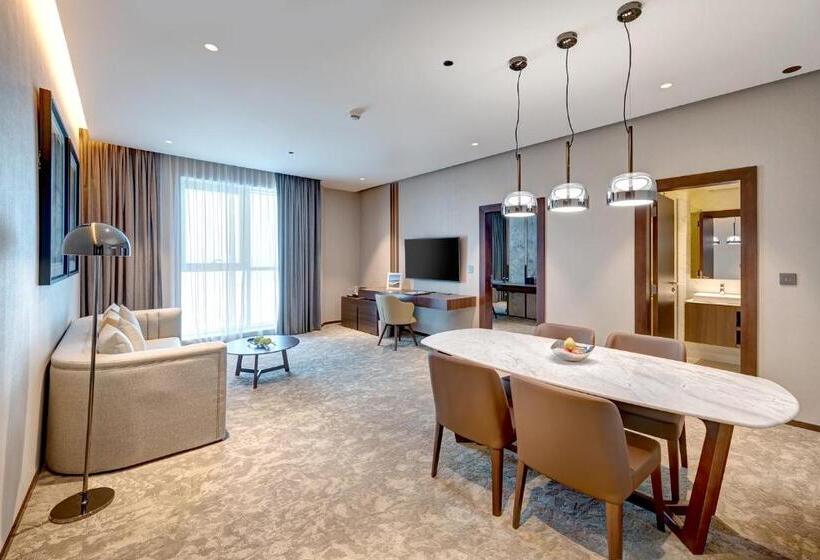 سوییت لوکس, Millennium Place Barsha Heights Hotel