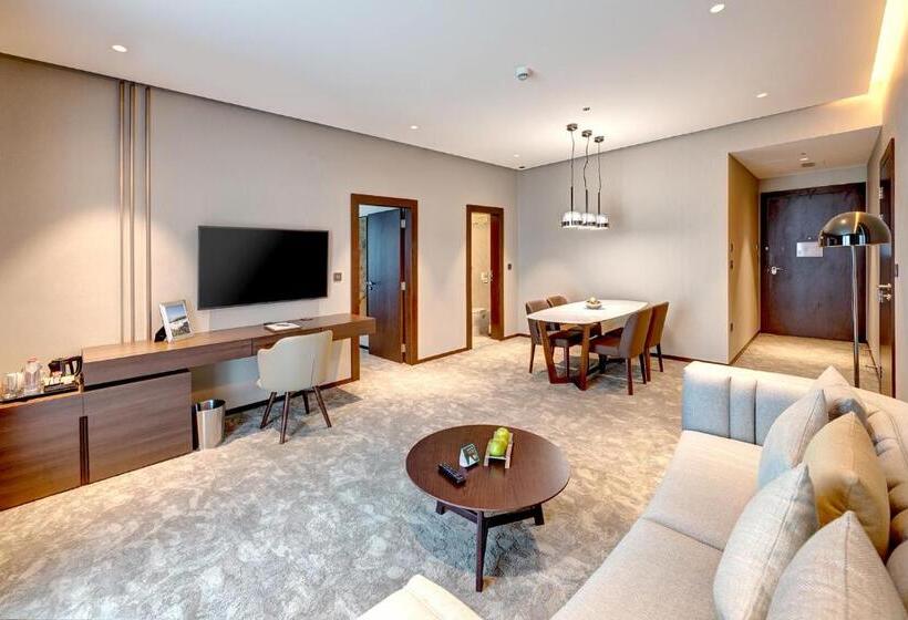 سوییت لوکس, Millennium Place Barsha Heights Hotel