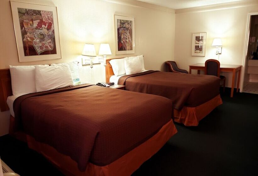 غرفه قياسيه سريرين مزدوجين, Econo Lodge Richmond North Chesterfield