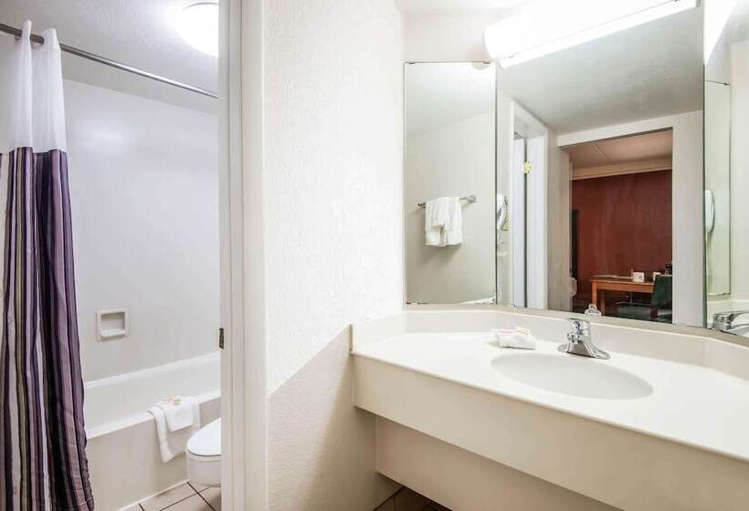 Номер Стандарт 2 Двуспальные Кровати, La Quinta Inn By Wyndham Colorado Springs Garden Of The Gods