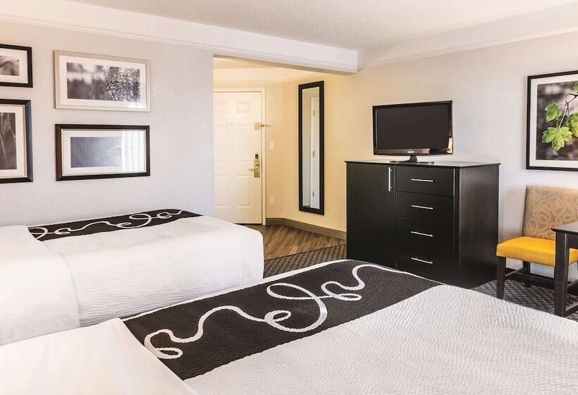 اتاق استاندارد با 2 تخت دوبل, La Quinta By Wyndham Orlando Airport North