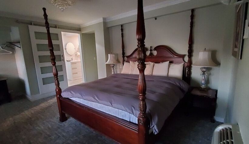 Номер Deluxe, Lowell Inn
