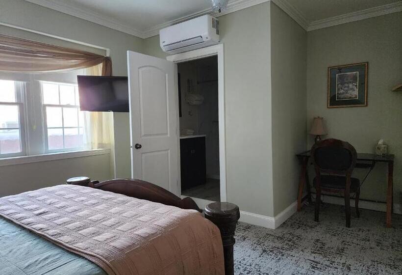 Номер Стандарт, Lowell Inn