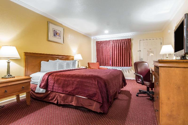 带大床的标准间, Quality Inn & Suites Gilroy