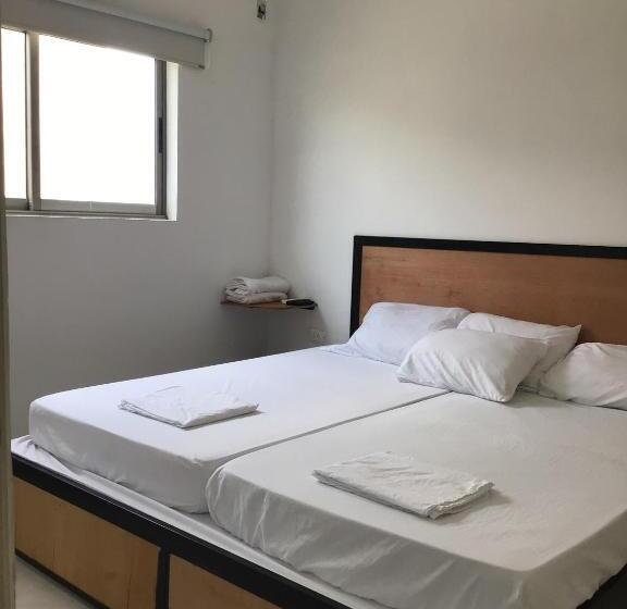 스위트, Nueve Uno Hostel