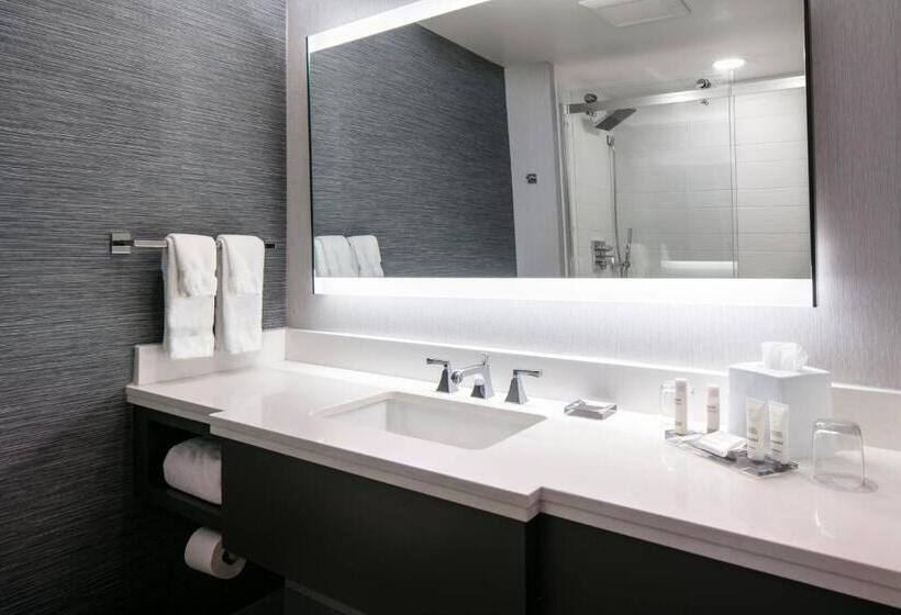 Стандартный Номер Кровать Кинг, West Des Moines Marriott