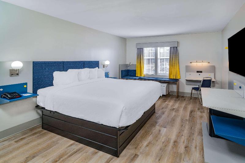 キングサイズベッドのスタンダードルーム, Microtel Inn By Wyndham Athens