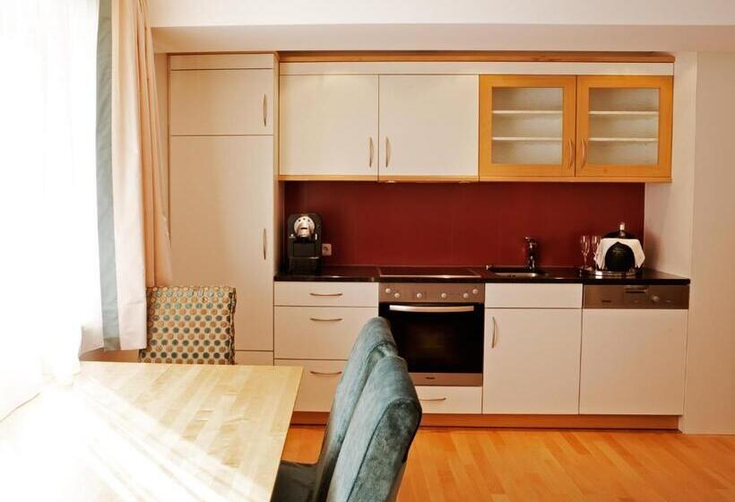 1 Szobás Apartman, Pension Grissemann