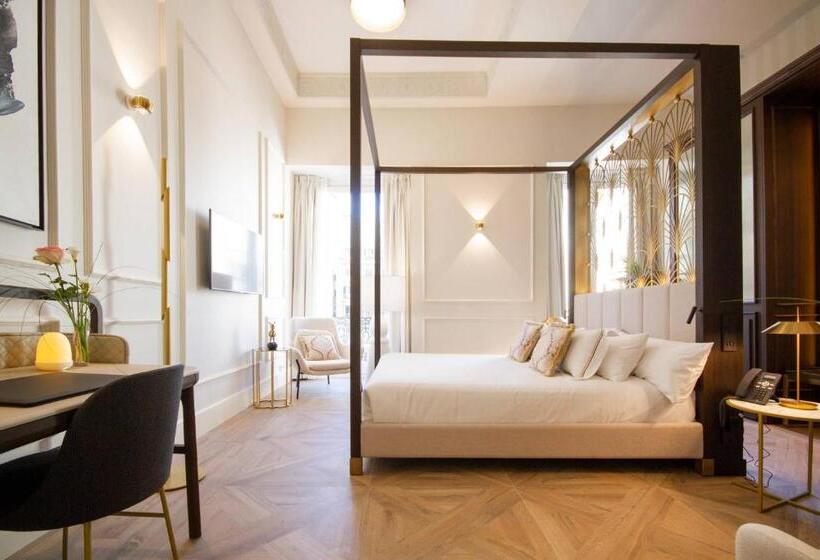 Номер Deluxe, Myr Palacio Vallier