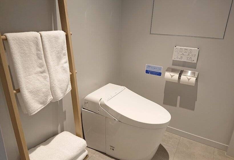 غرفة سوبيريور, Anteroom Naha