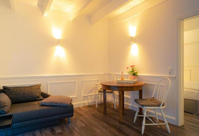 جناح مطلّ علي الحديقة, Rosenhof Lodge