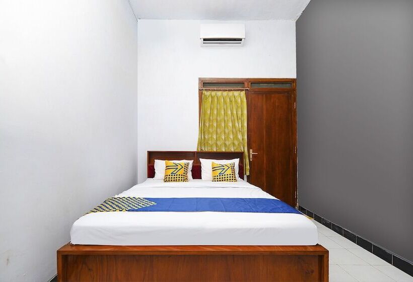 Номер Стандарт, Spot On 2240 Simpang Tujuh Residence