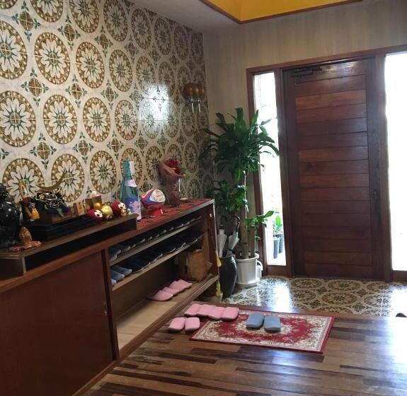 Номер Стандарт, Kami House