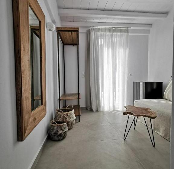 سوییت جونیور با بالکن, Sofos Suites Mykonos