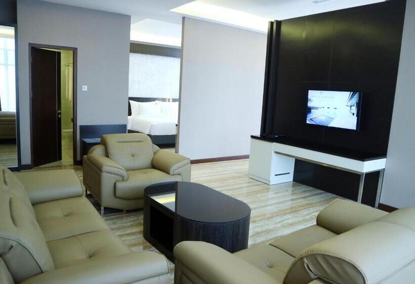 Полулюкс, Grand Karlita Hotel Purwokerto