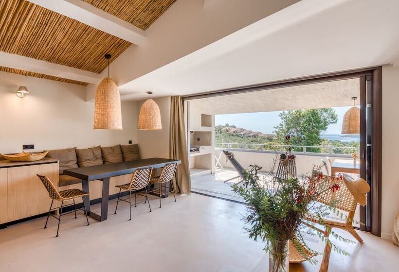 2 Bedroom Premium Apartment, Domaine Santa Giulia Palace