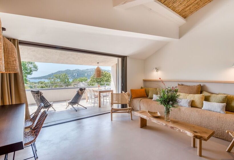 2 Bedroom Premium Apartment, Domaine Santa Giulia Palace