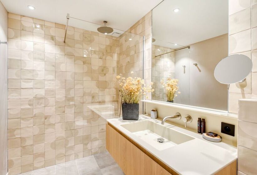 2 Bedroom Premium Apartment, Domaine Santa Giulia Palace