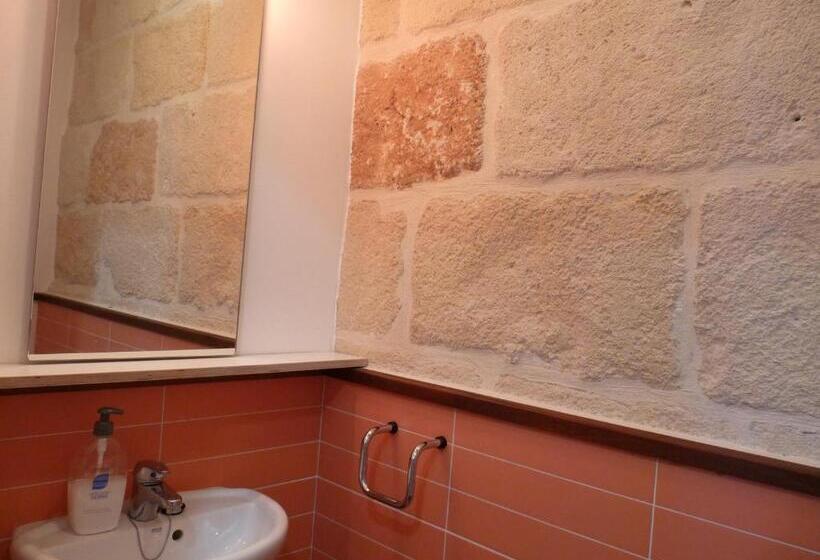 Номер Стандарт, Hostel Menorca