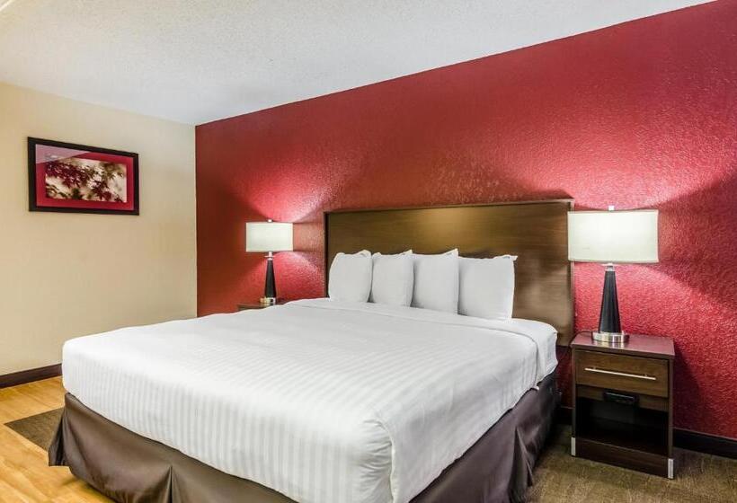 سوئیت با تخت بزرگ, Red Roof Inn Plus+ Wichita East