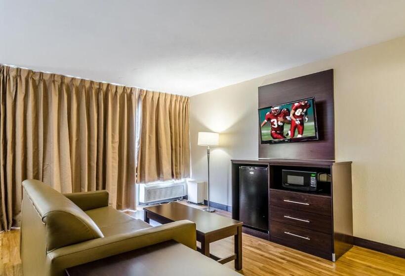 سوئیت با تخت بزرگ, Red Roof Inn Plus+ Wichita East
