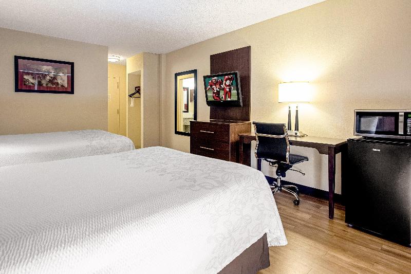 اتاق لوکس, Red Roof Inn Plus+ Wichita East