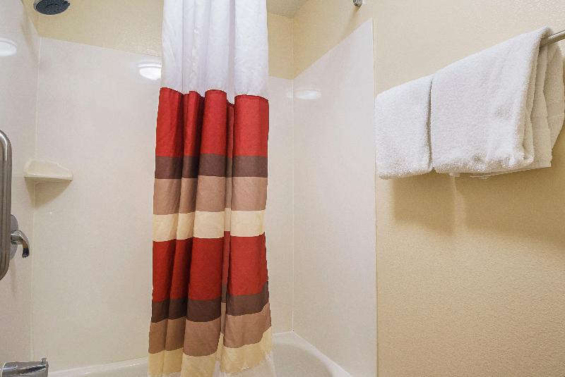 חדר סופריור עם מיטת קינג, Red Roof Inn Plus + Phoenix West