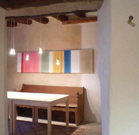 اتاق لوکس, Rural Hd Riudebitlles Art I Allotjament