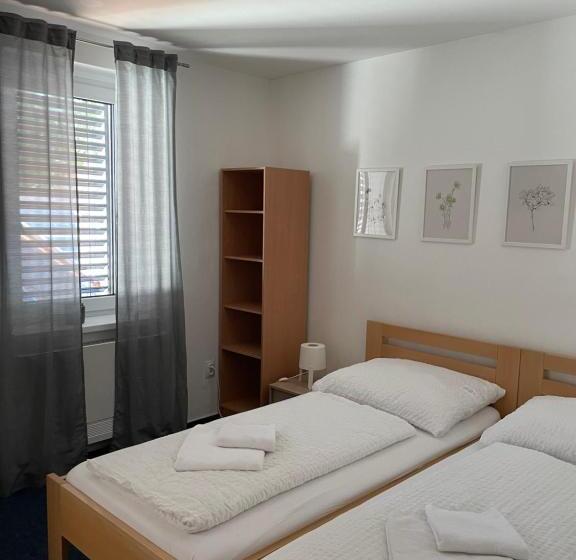 اتاق استاندارد, Mikulov Inn   Hotel Zeme